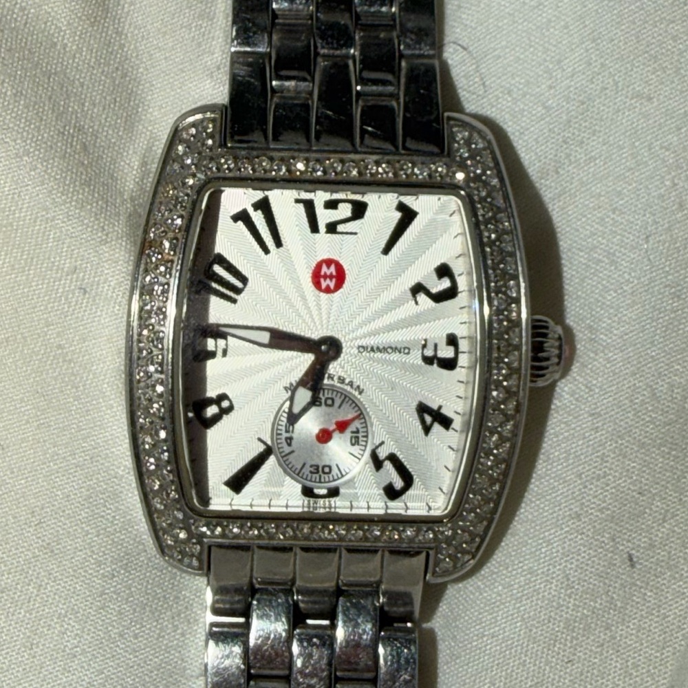 Michele Urban MW02A01A2001 Watch
Diamonds and Stainless Steel watch